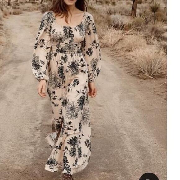 Christy Dawn Dresses & Skirts - Christy Dawn The Savannah in Chrysanthemum Floral Maxi Dress Size XS/S